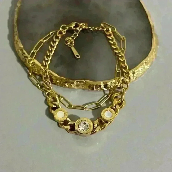 Stainless Steel Gold Plated Roman Numeral Zircon Layered Bracelet - Picture 4 of 8